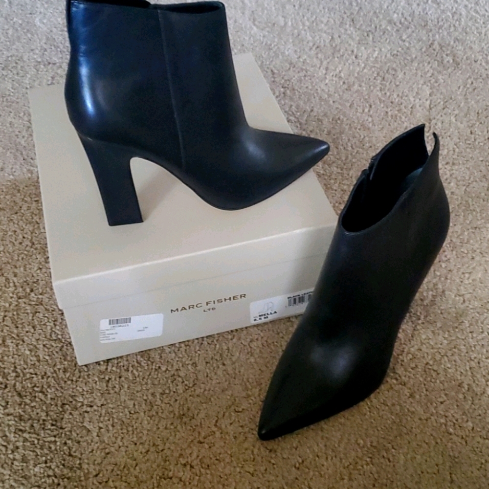 Marc fisher Ltd ankle boots